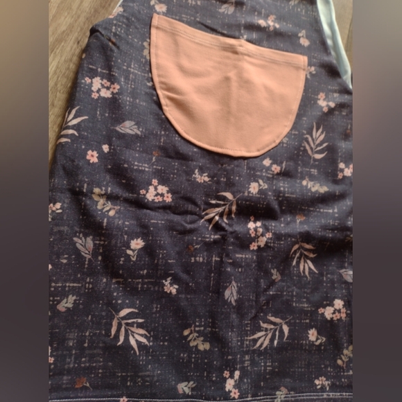2T Floral Jumper Dress with Peach Pocket - Picture 2 of 2